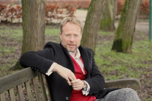 Author Robin Bennett