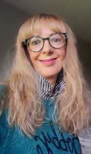 Author Kimberely Adams